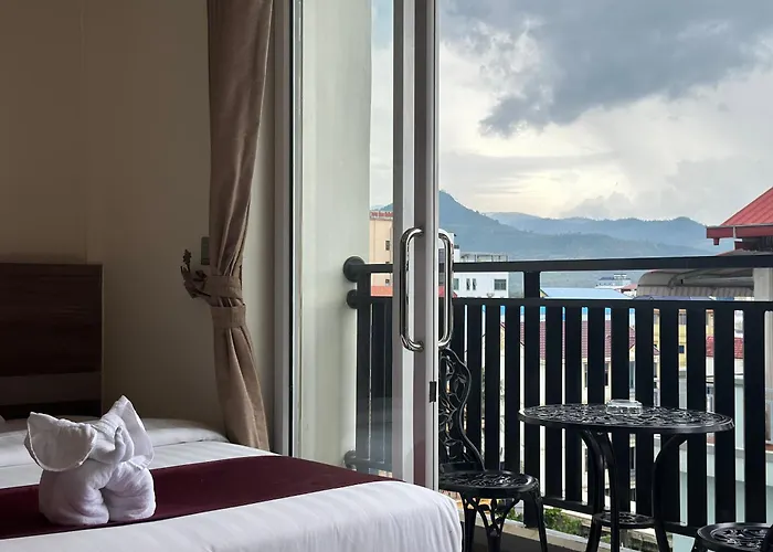 Twin Hotel Kampot