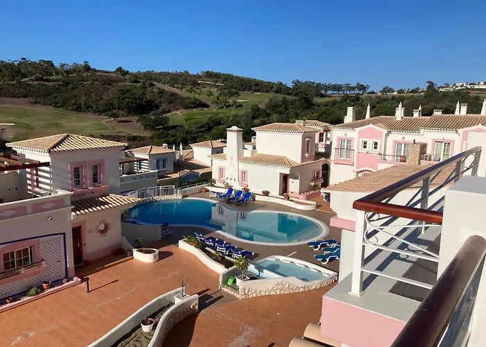 Luxury Private Property-Pool, Unique Sun Roof, Free Wifi