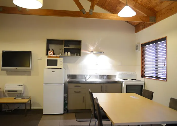 The Hobbit Motorlodge