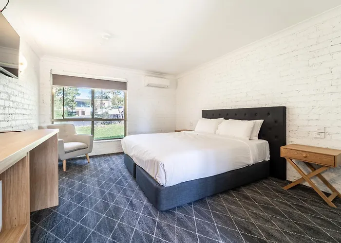 Lakeview Hotel Motel