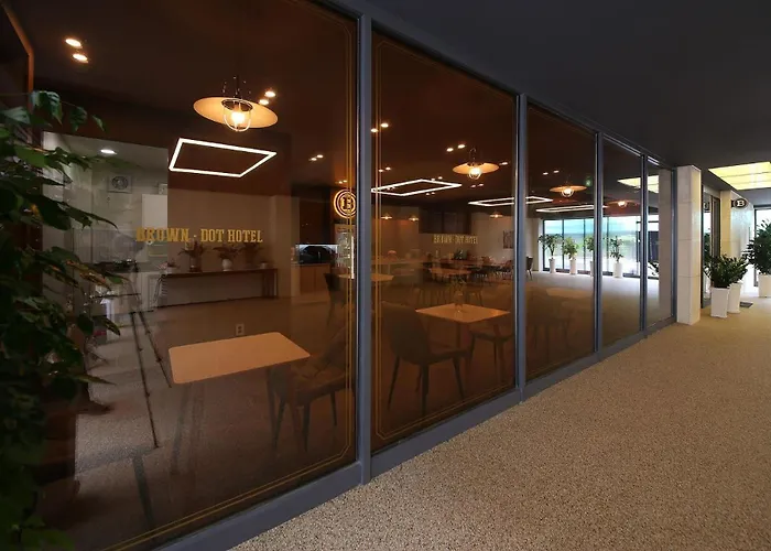 Brown Dot Hotel Sinan