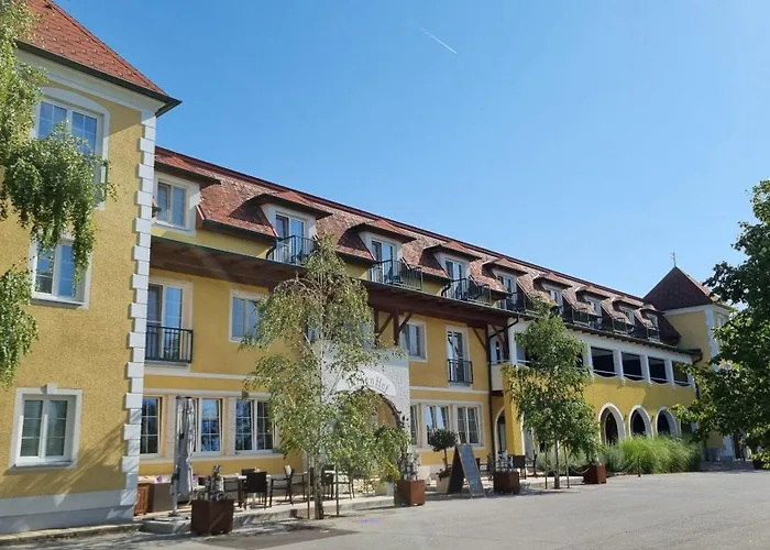 BIRKENHOF GOLS - B&B - Wohlfühl Hotel mit Wochenend-Restaurant