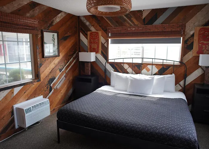Huntington Surf Inn
