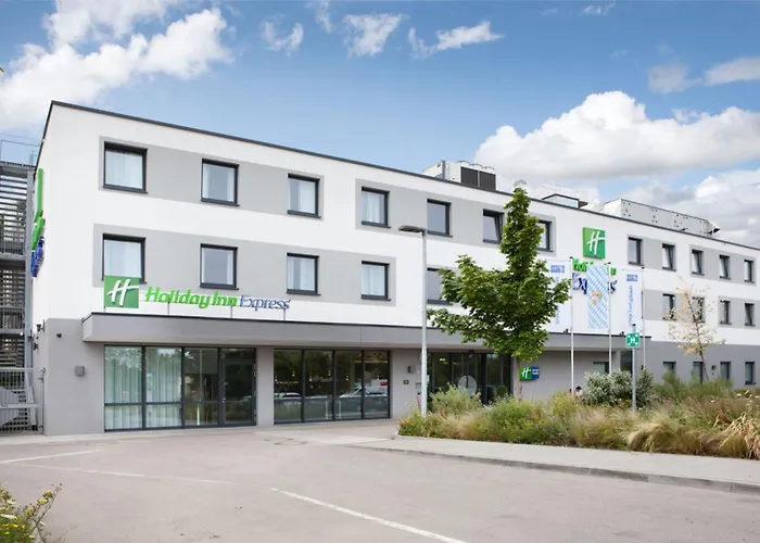 Holiday Inn Express Munich - Olympiapark By Ihg