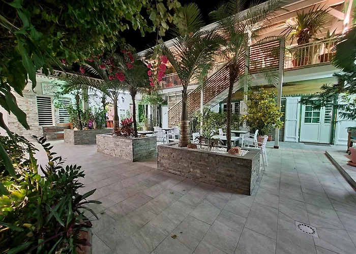 Hotel Chez Papa Daya