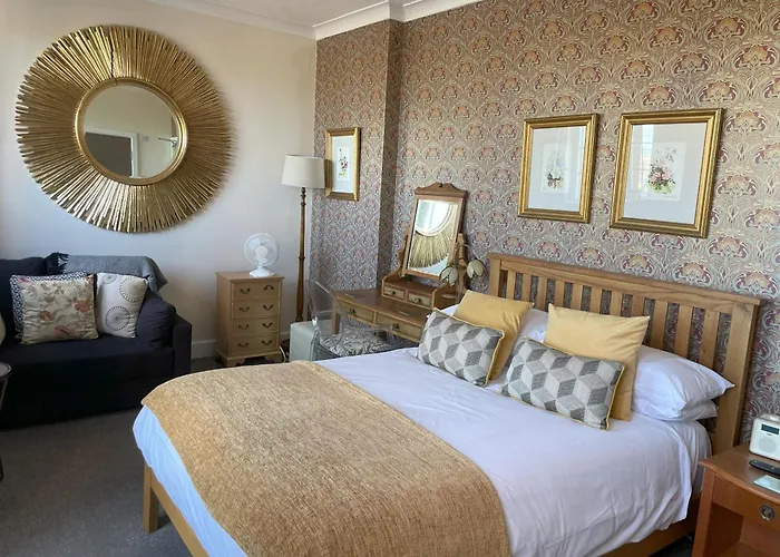 Knights Court Hotel