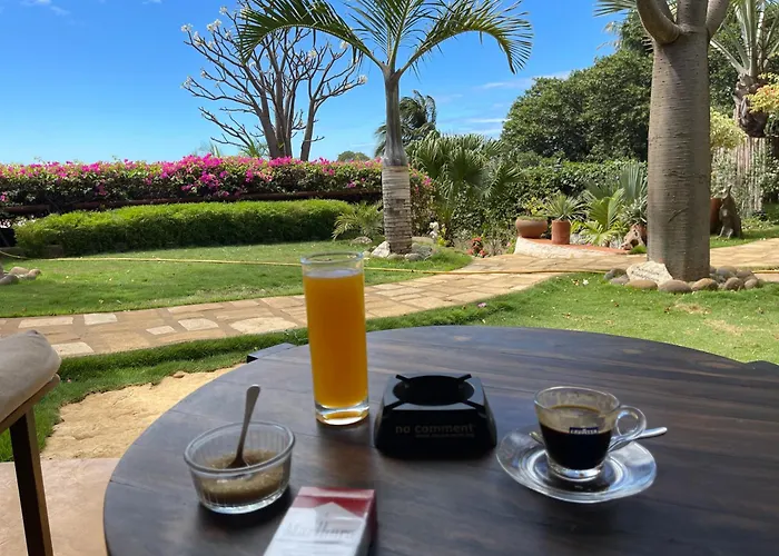 Le Jardin Exotique Hotel
