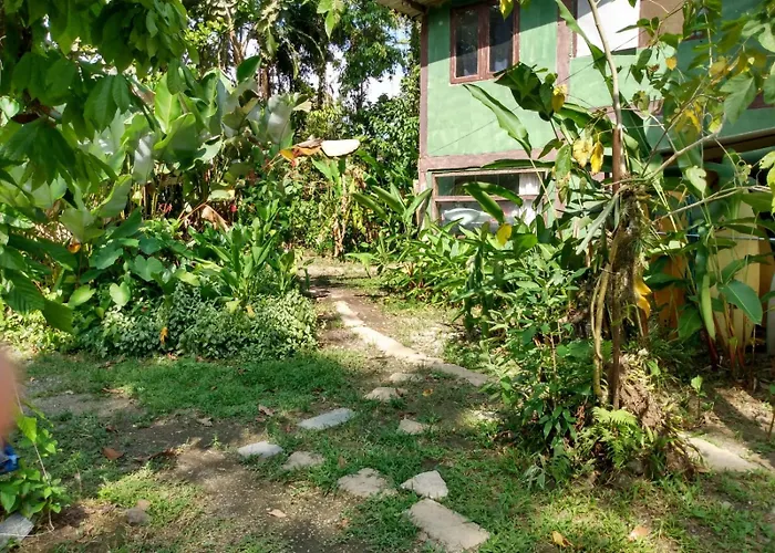 Rio Das Pedras Camping & Hostel Do Vitchao