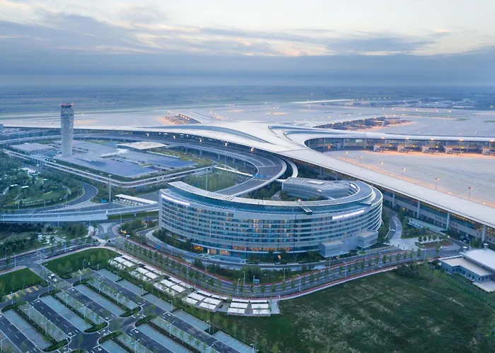 Grand Barony Qingdao Airport Hotel