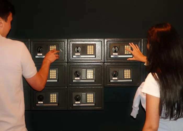 PhiliPop-Up Hostel
