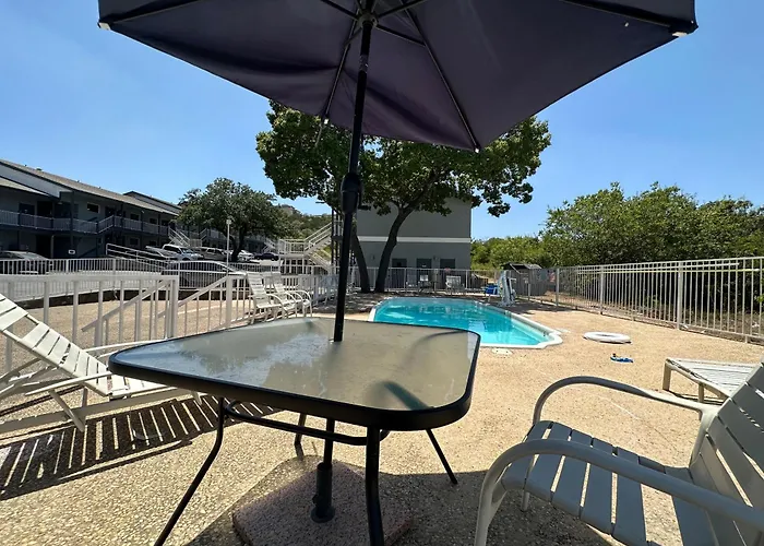 Home Suites Hill Country