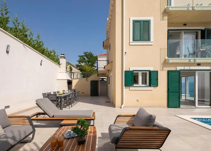 Epetium Beach Villa