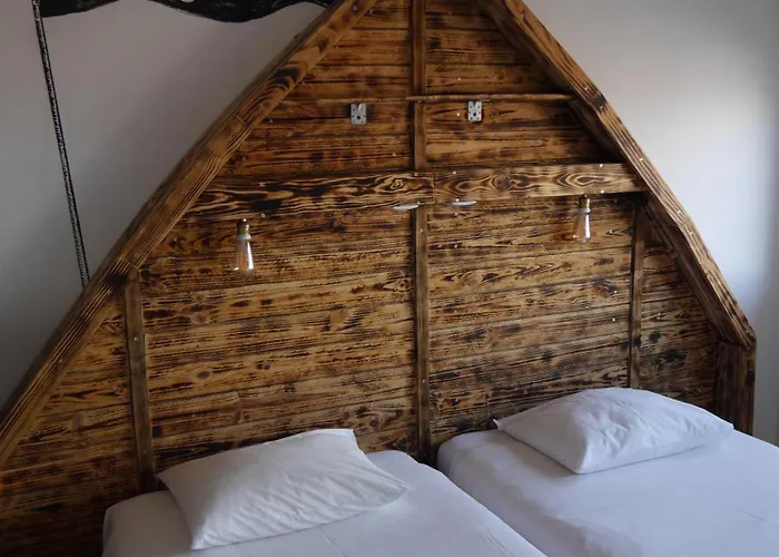 Hostel & Surfcamp 55