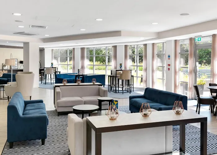 Holiday Inn Express Leigh - Sports Village By Ihg