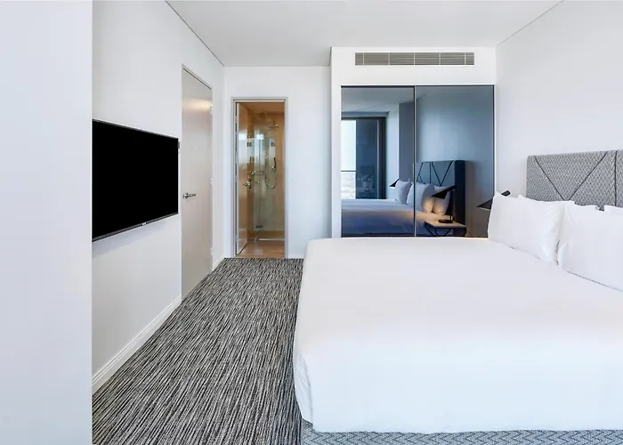Meriton Suites George Street, Parramatta