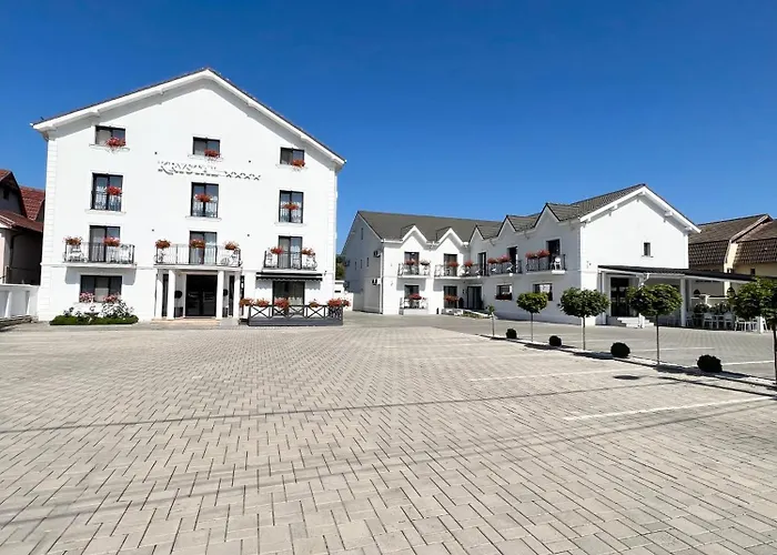 Krystal Boutique Mansion
