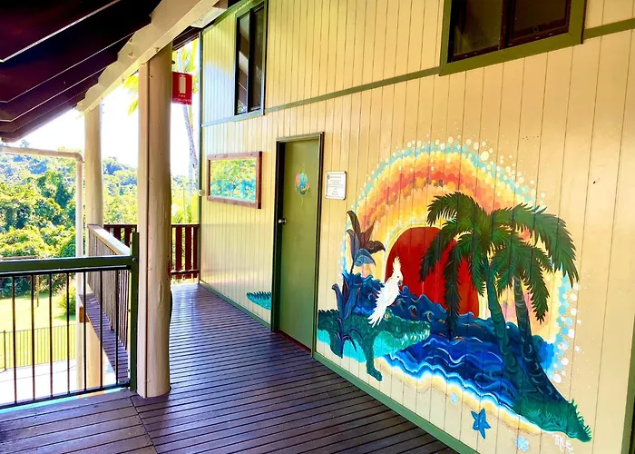 Jackaroo Treehouse Rainforest Retreat