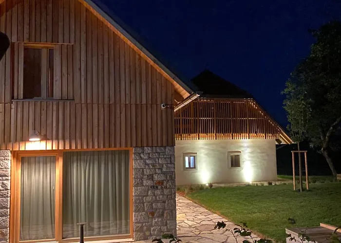 Pira Boutique Estate