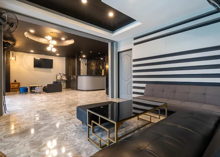 Black Pantera Hostel