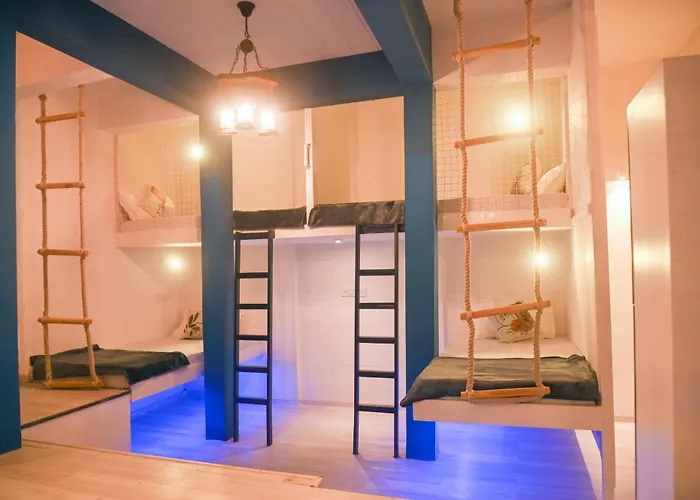 The Voyage - Cafe Hostel Cowork