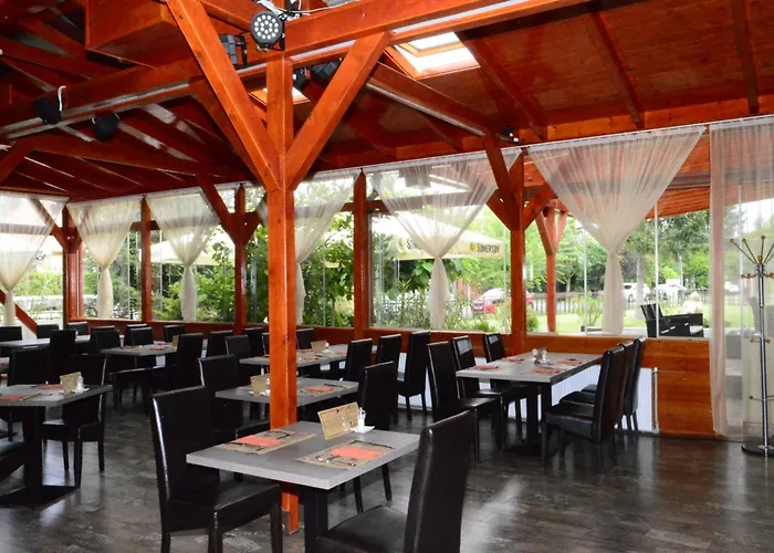 Hotel Irisz