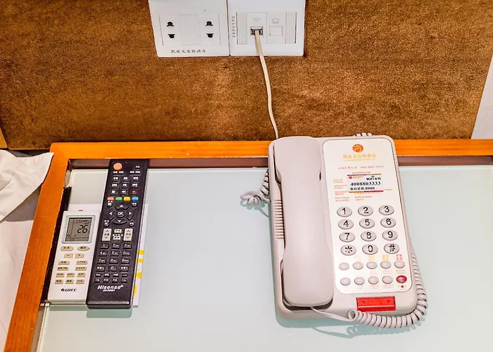 Kaiserdom Hotel Baiyun Airport-24-Hour Airport-Free Shuttle Bus