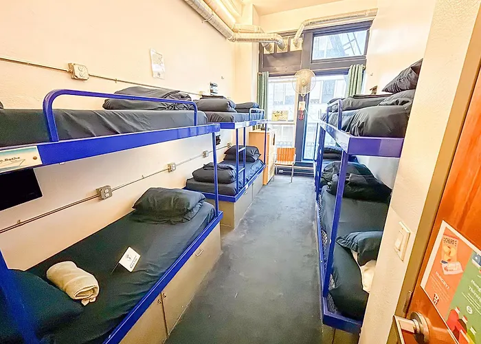Ith San Francisco Pacific Tradewinds Backpacker Hostel