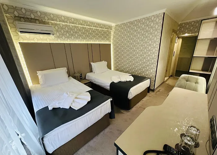 Hotel Cosmos