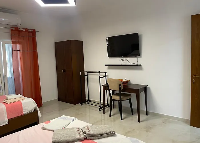 Hotel Vila C Plus Plus