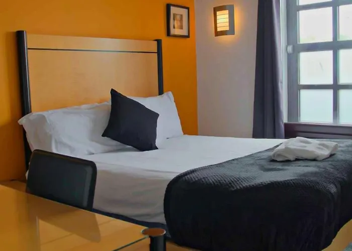 Cornmill Hotel