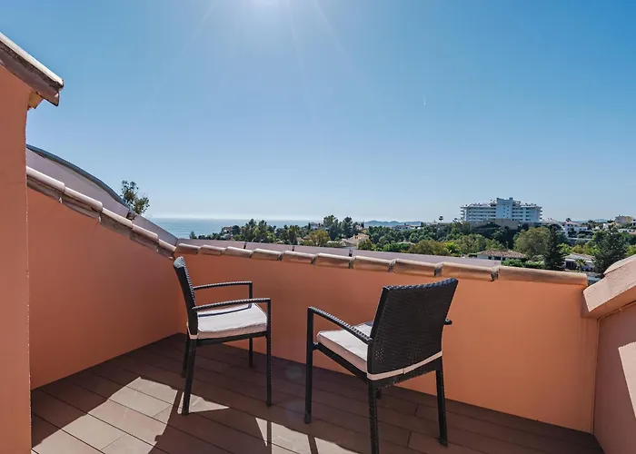 Luxurious Hillside Villa With Private Pool - Sea & Mountain Views