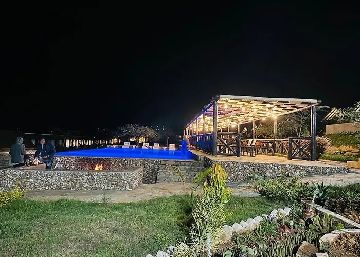 Outback Kenya Lodge