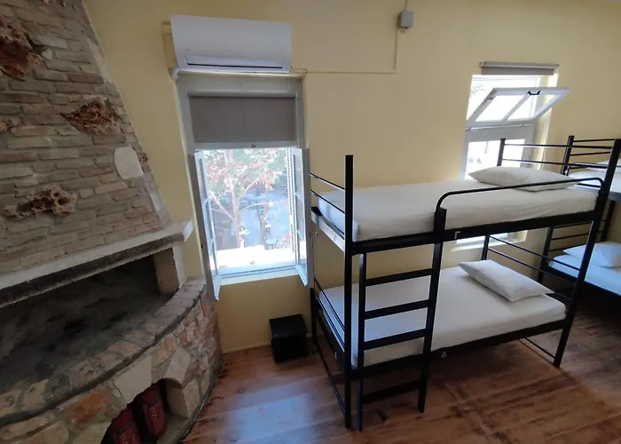 Chania Hostel Youth 18-50 Years Old