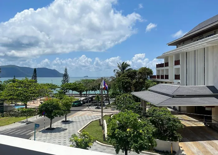 Con Dao Tan Son Nhat Hotel