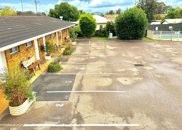 Golden Grain Motor Inn
