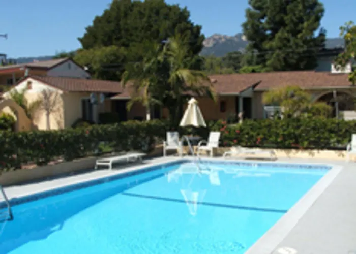Oasis Inn And Suites