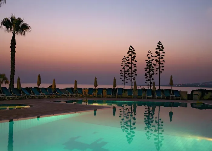 Cynthiana Beach Hotel