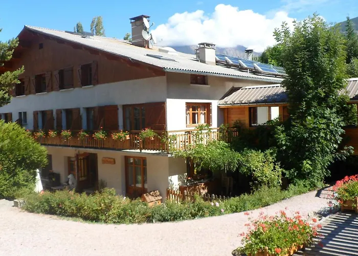 Logis Hotel Les Peupliers