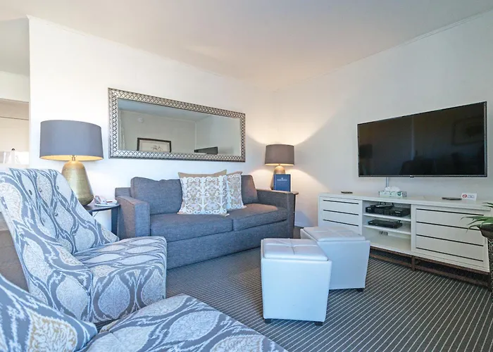 East Hampton House Resort