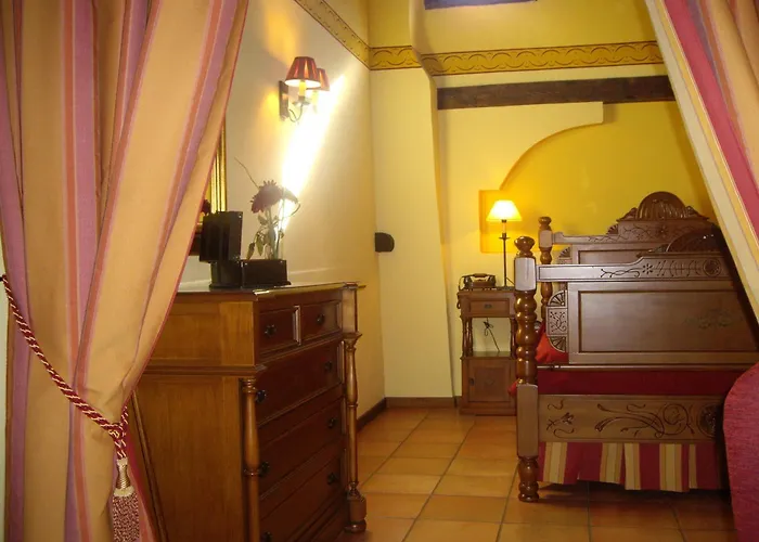 Hotel La Casa Del Abuelo