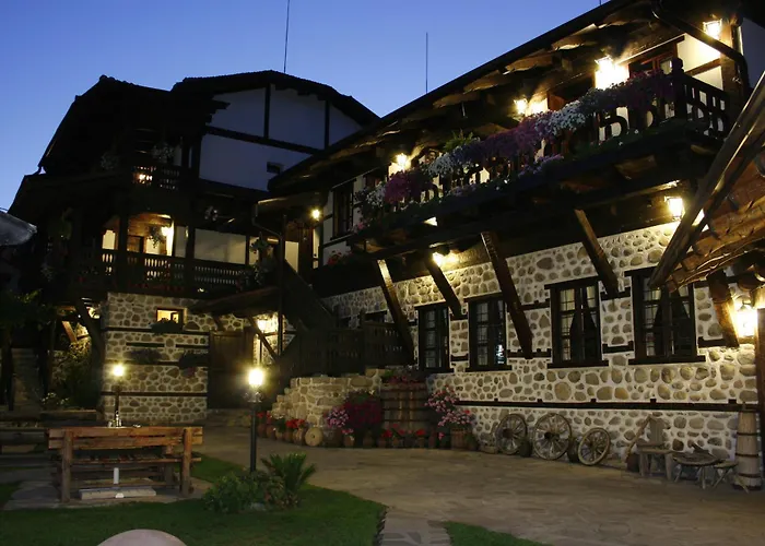Family Hotel Makedonska Kruchma