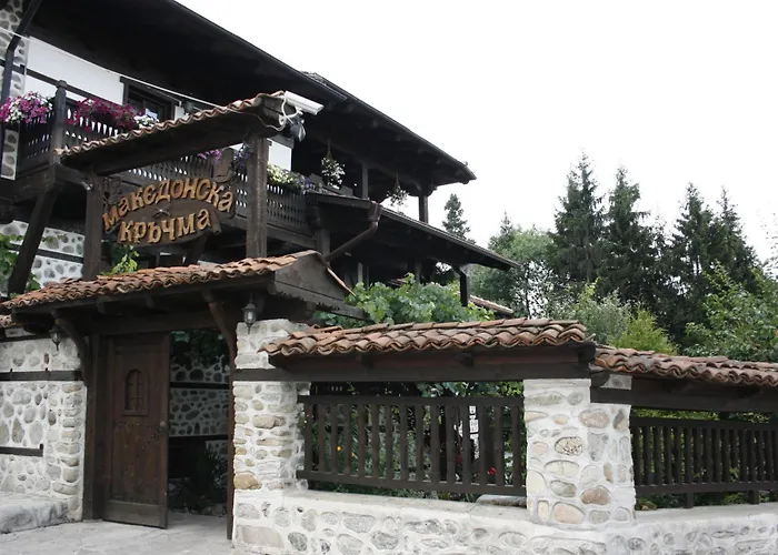 Family Hotel Makedonska Kruchma