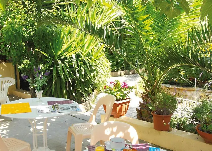 Hotel La Croix De Malte