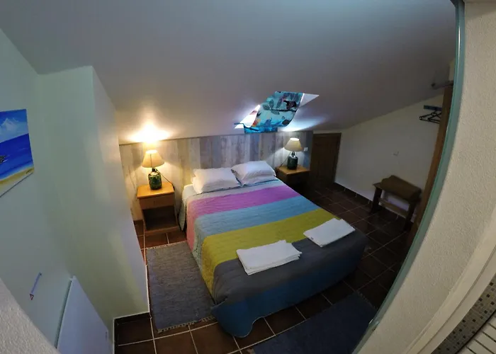 Supertubos Beach Hostel