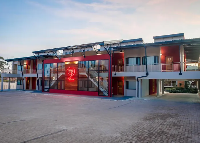 Hotel Savoy And Conference Centre