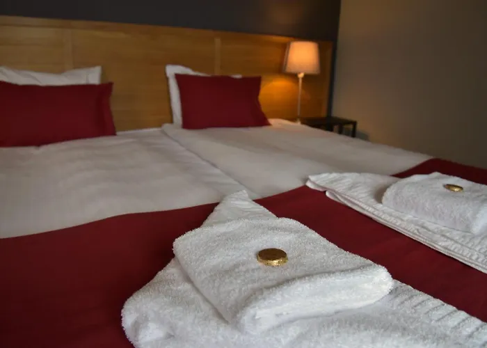City Hotel