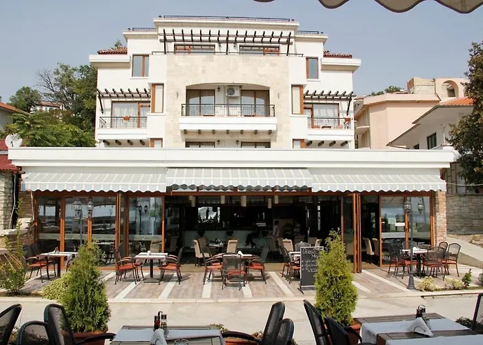 Selena Hotel