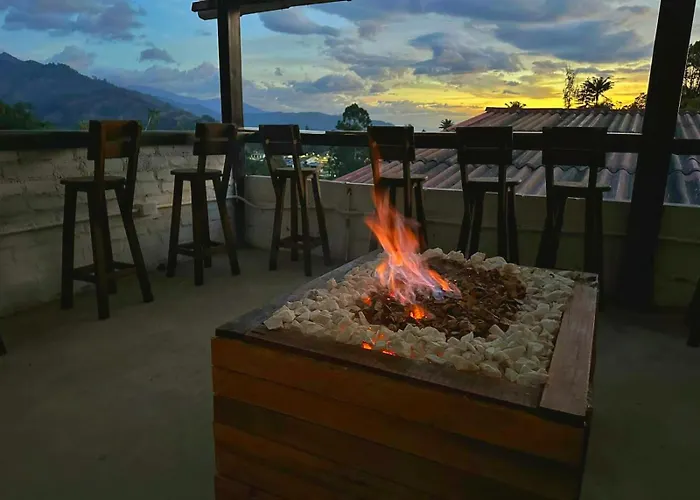 Mahalo Hostel