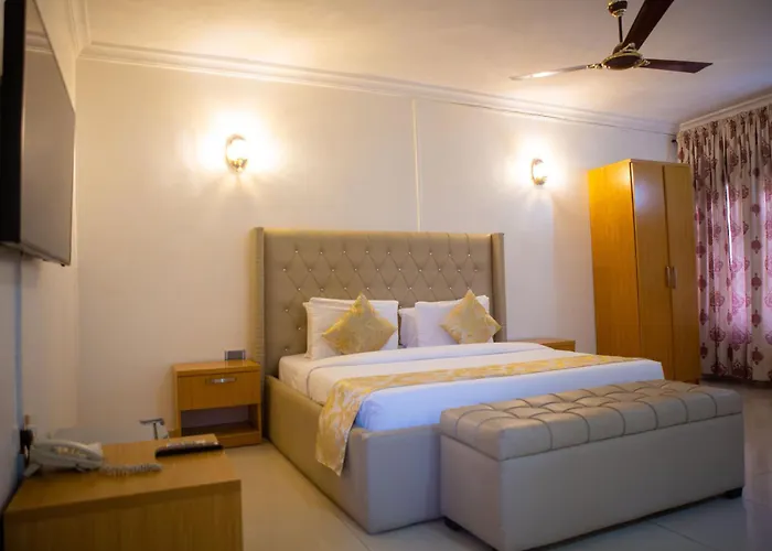 Roses Regency Hotel And Suites