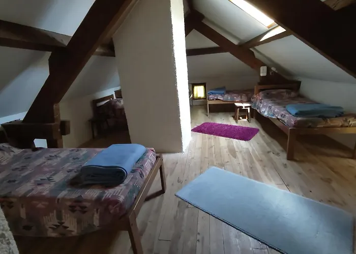 Bienvenue En Transition - Dortoir Partage 52 Carcasse